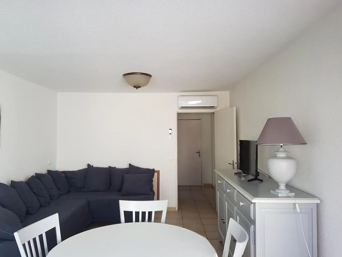 2 Pieces Avec Balcon Et Terrasse - Plage A 50M - Clim, Wifi, Parking - Fr-1-466A-17 Saint-Raphael  0*, Saint-Raphael (Var)
